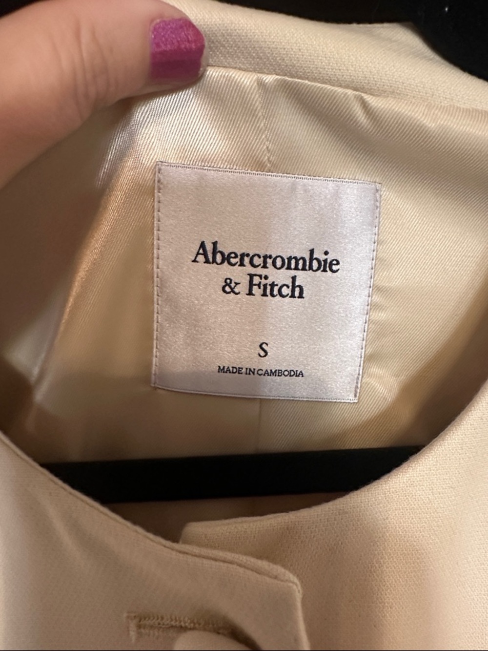 Abercrombie & Fitch Pale Yellow Collarless Button Front Suiting Blazer - Picture 3 of 7